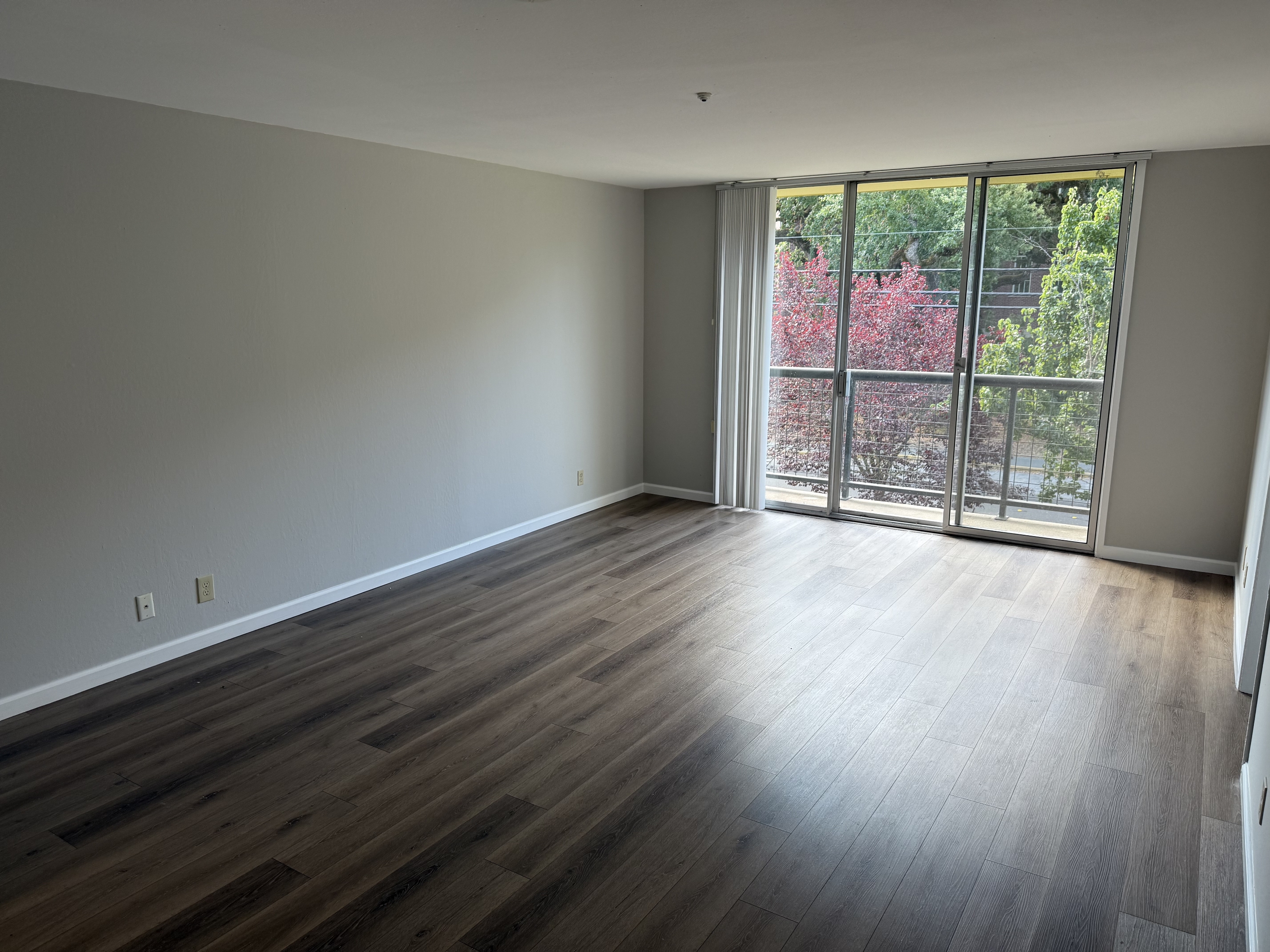 101 Elliott Ave, Unit 7