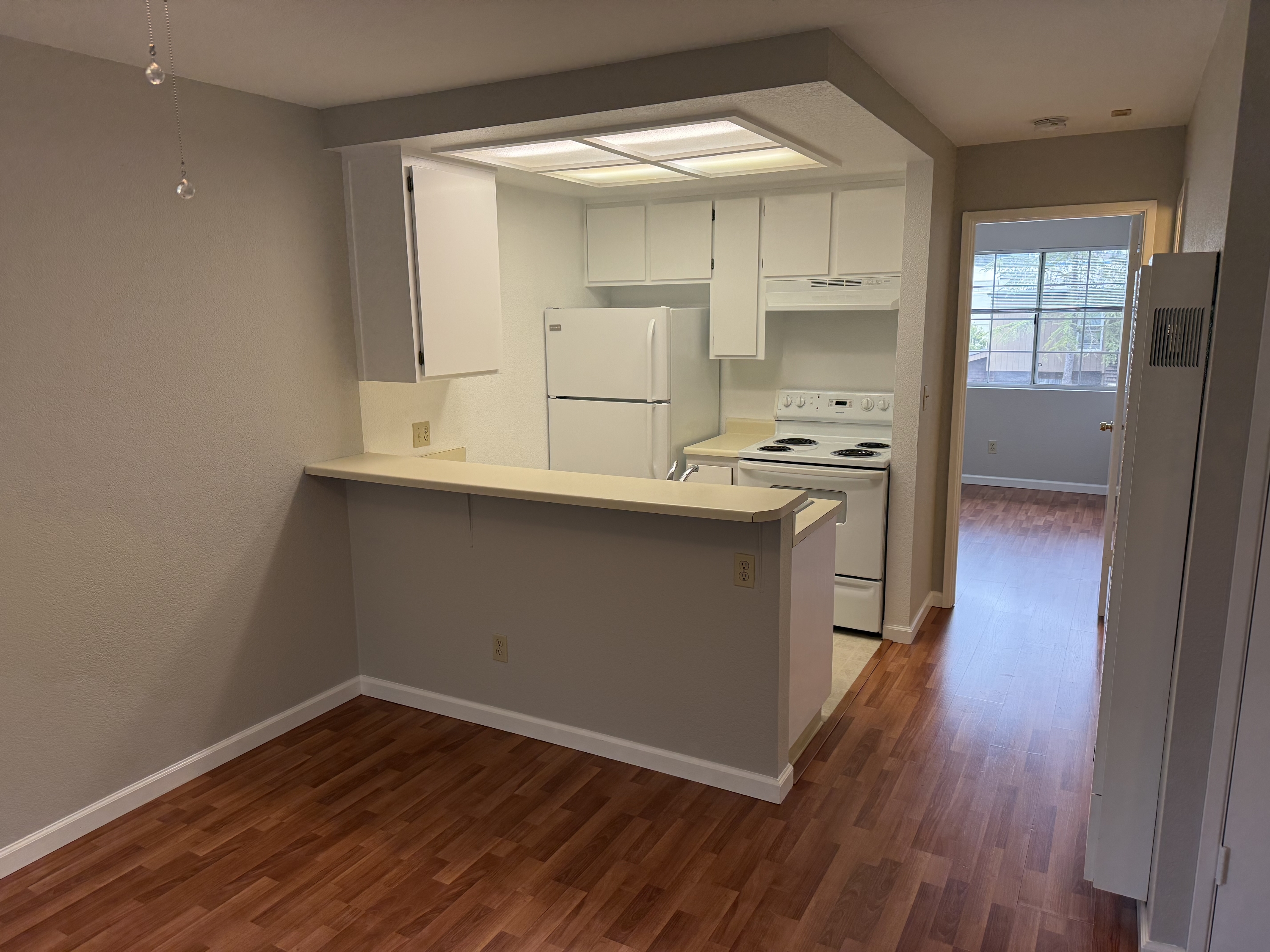 833 Russell Avenue, Unit 11