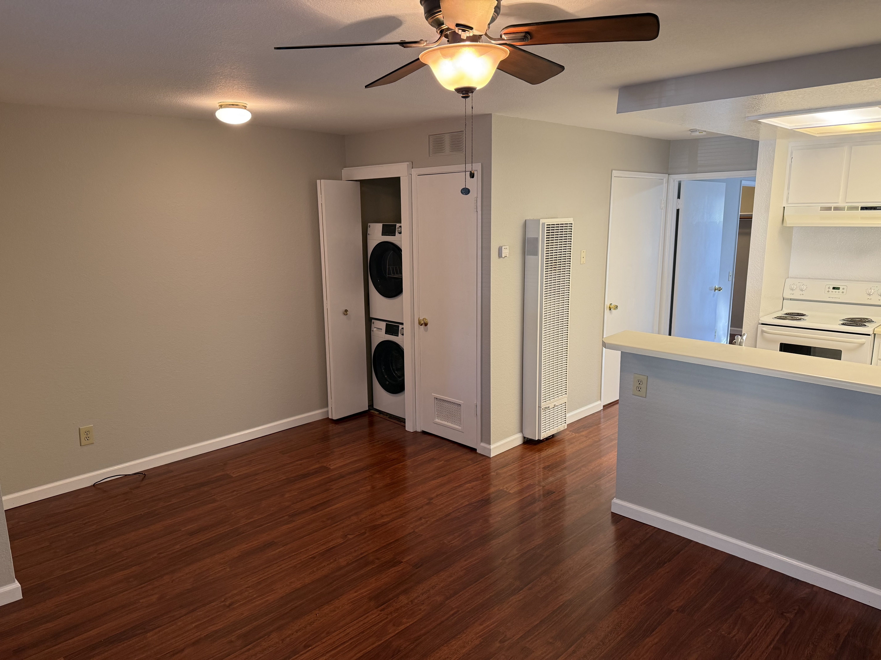 833 Russell Avenue, Unit 14