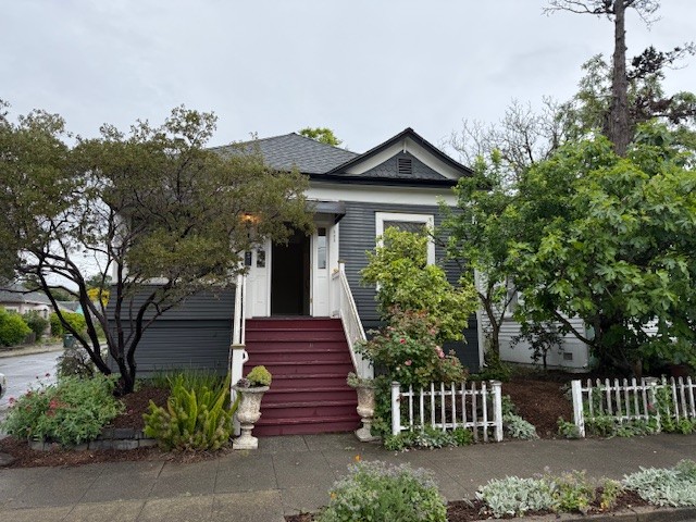 300 Brown Street