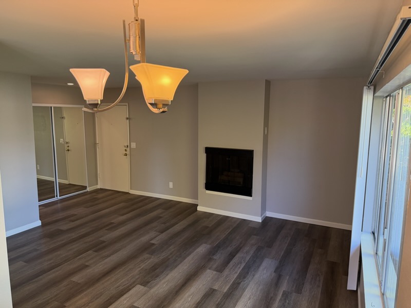 910 JoAnne Court, Unit C